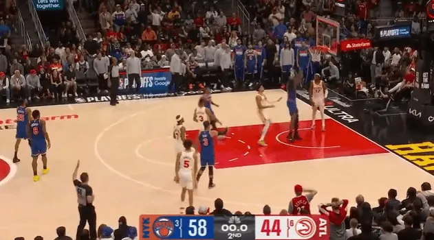 开云体育app-尼克斯半场58-44领先老鹰，阿奴诺比12分&amp;amp;麦科勒姆14分